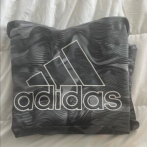 boys size large adidas sweatshirt